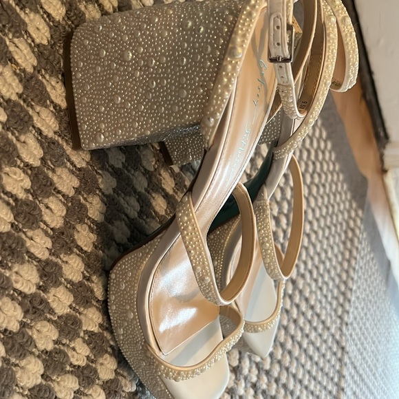 🔥🔥🔥 Betsey Johnson Denni Womens Rhinestone Platform Sandals - Picture 5 of 6